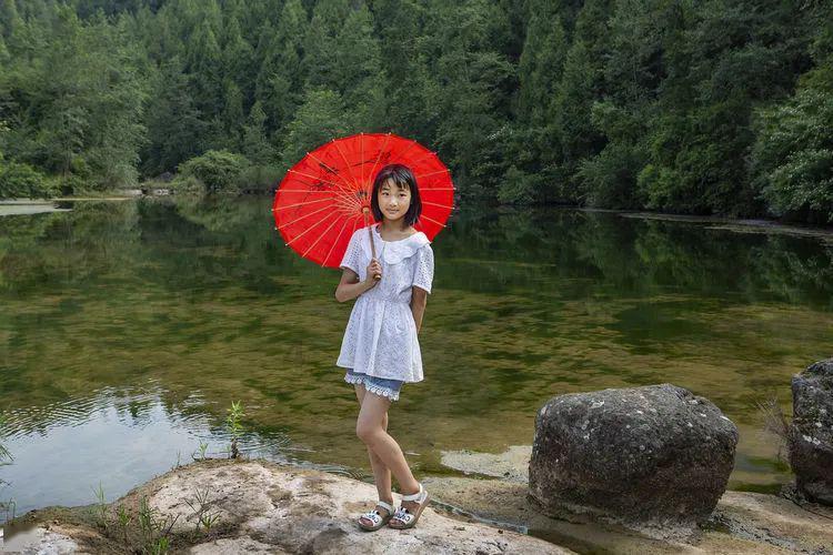 过这个点与椭圆相切的直线方程怎么求的？游戏画面